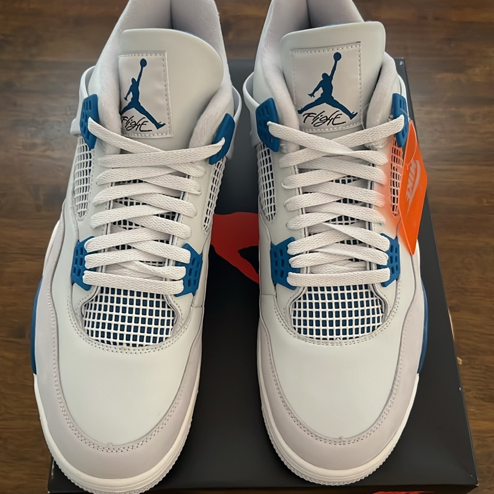 JORDAN 4 RETRO 'MILITARY BLUE' 2024